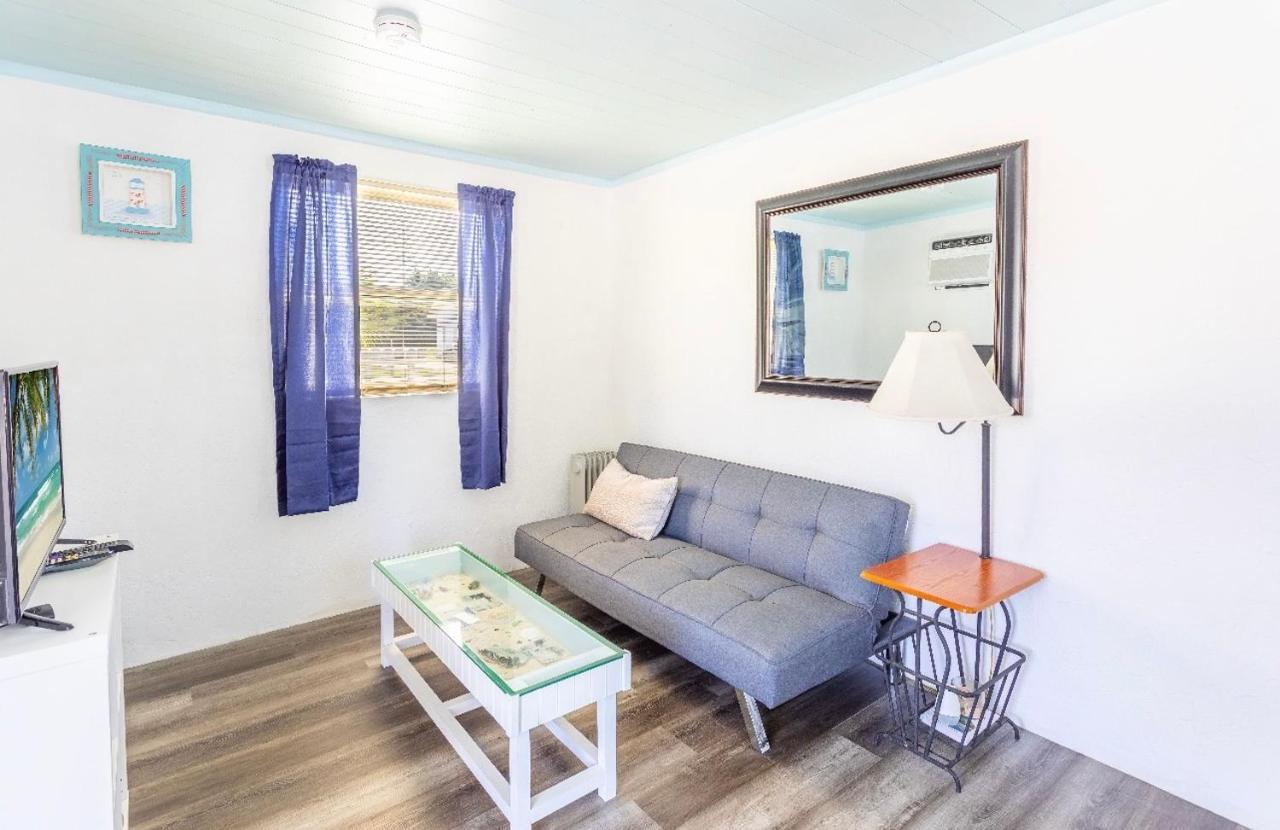 אנגלווד Bungalow 1 Minute From The Beach Suite #3 מראה חיצוני תמונה